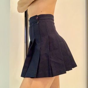 XS American Apparel Pleaded mini Skirt